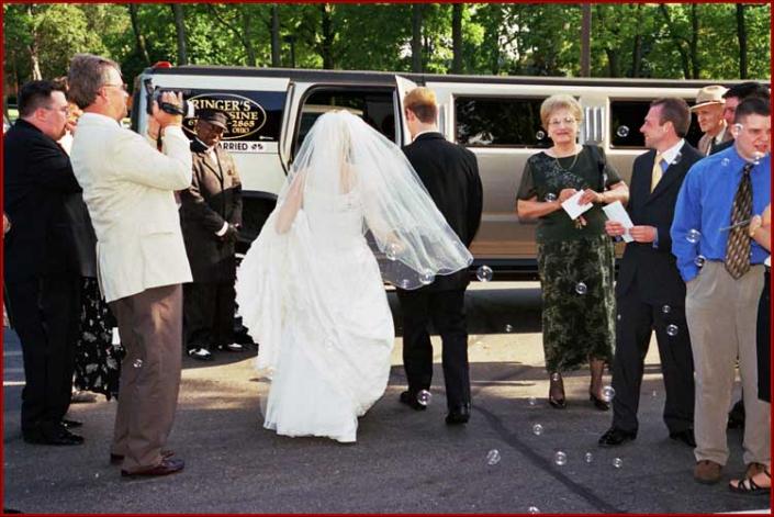 On your wedding day, you deserve a stunning and spectacular transportation. Travel with one of our breathtaking limousines to your wedding and party location.