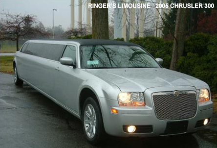 Book VIP door-to-door service around Columbus and Rome and travel with this stunning Chrysler 300!